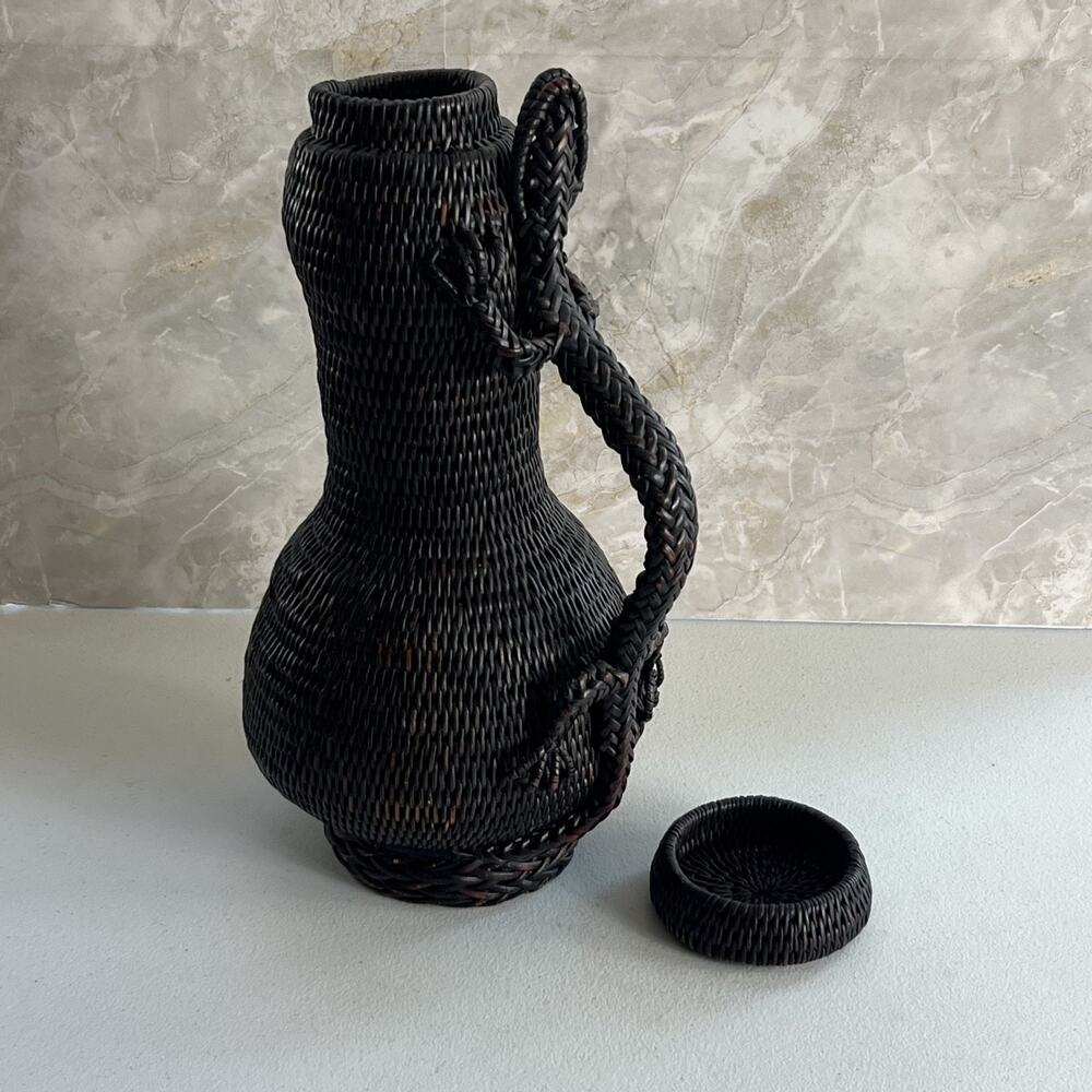 Woven Wicker Rattan Vase With Lizard Handle and Lid 13.5" Tall Black